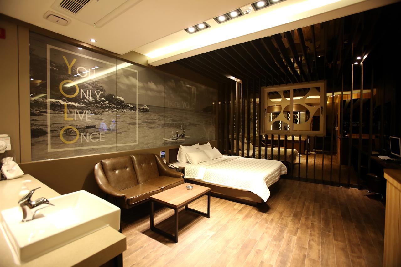 โรงแรมโยโล Chongnae-dong ภายนอก รูปภาพ